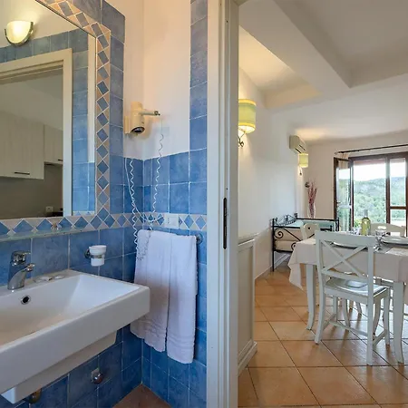 Vignola Baia Dei Mirti B4 * Vignola Mare