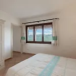Vakantiehuis Vignola Baia Dei Mirti B4