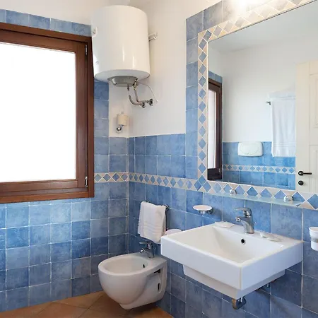 Vignola Baia Dei Mirti B4 * Vignola Mare